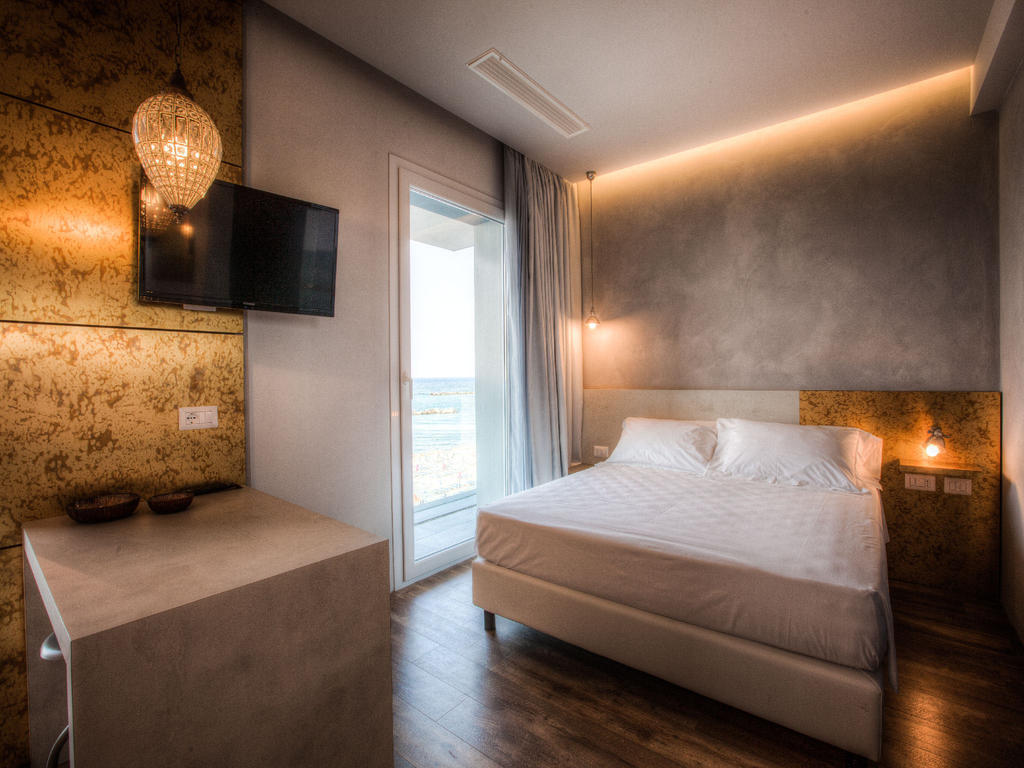 Bell Suite Hotel Bellaria-Igea Marina Exterior foto