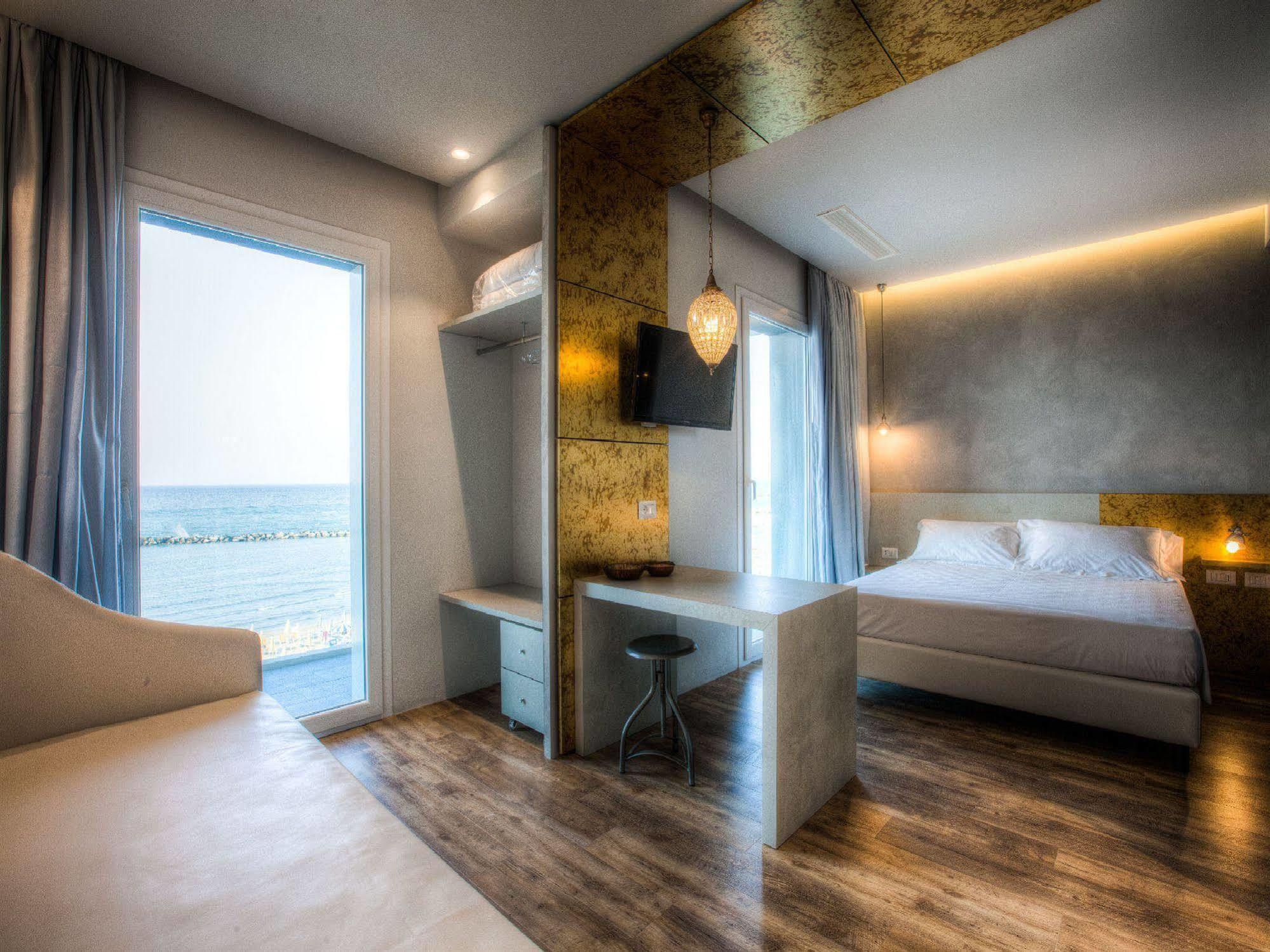 Bell Suite Hotel Bellaria-Igea Marina Exterior foto